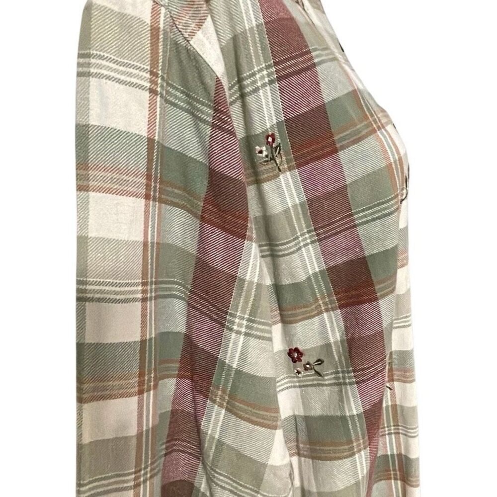 Casey & Max Vintage Flannel Plaid Flower Embroidered Button Up Shirt/Top size Me - Picture 6 of 12
